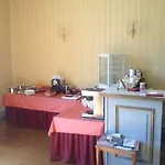 Chateau De La Tremblaye 3*