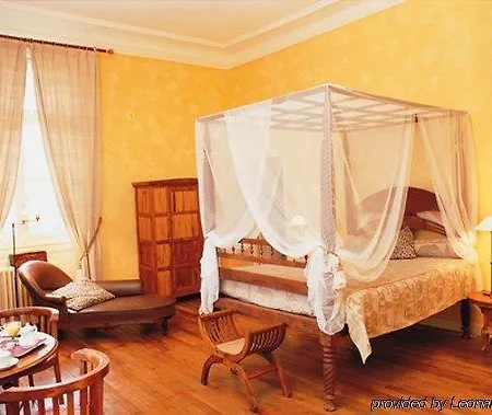 Chateau De La Tremblaye 호텔 3*
