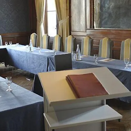 Chateau De La Tremblaye