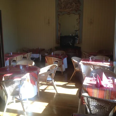 Château De La Tremblaye Hotel Le Puy-Saint-Bonnet