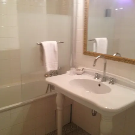 Château De La Tremblaye Le Puy-Saint-Bonnet