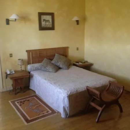 Chateau De La Tremblaye 3* Le Puy-Saint-Bonnet