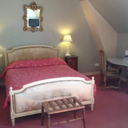 Chateau De La Tremblaye 3*