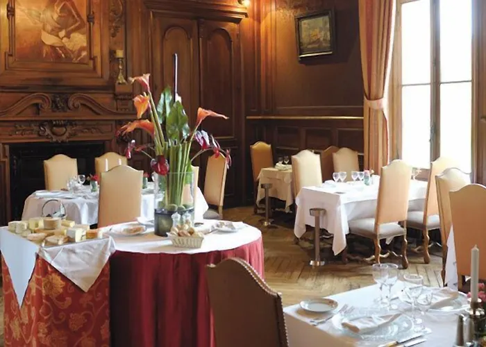 Chateau De La Tremblaye Szálloda 3*