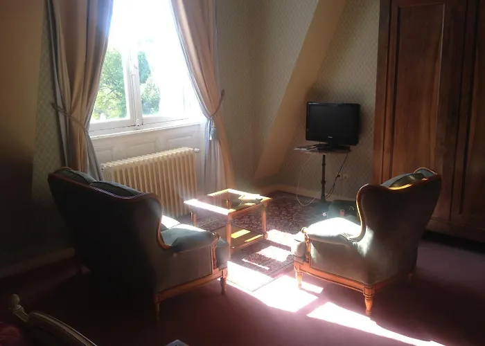 Chateau De La Tremblaye Le Puy-Saint-Bonnet