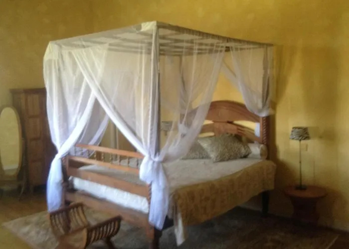 Chateau De La Tremblaye 3* Le Puy-Saint-Bonnet